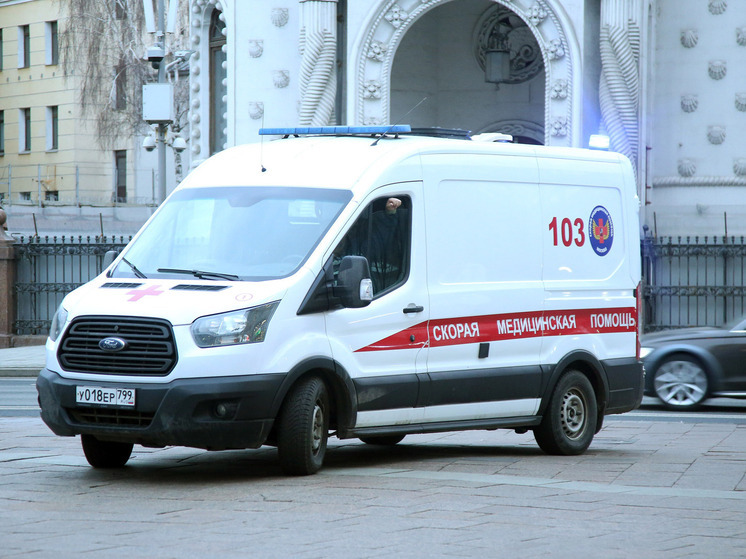 В Омске пассажир такси напал с ножом на водителя маршрутного микроавтобуса