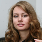Результаты исследования: нам жизненно необходимо встречаться с подругами минимум два раза в неделю.